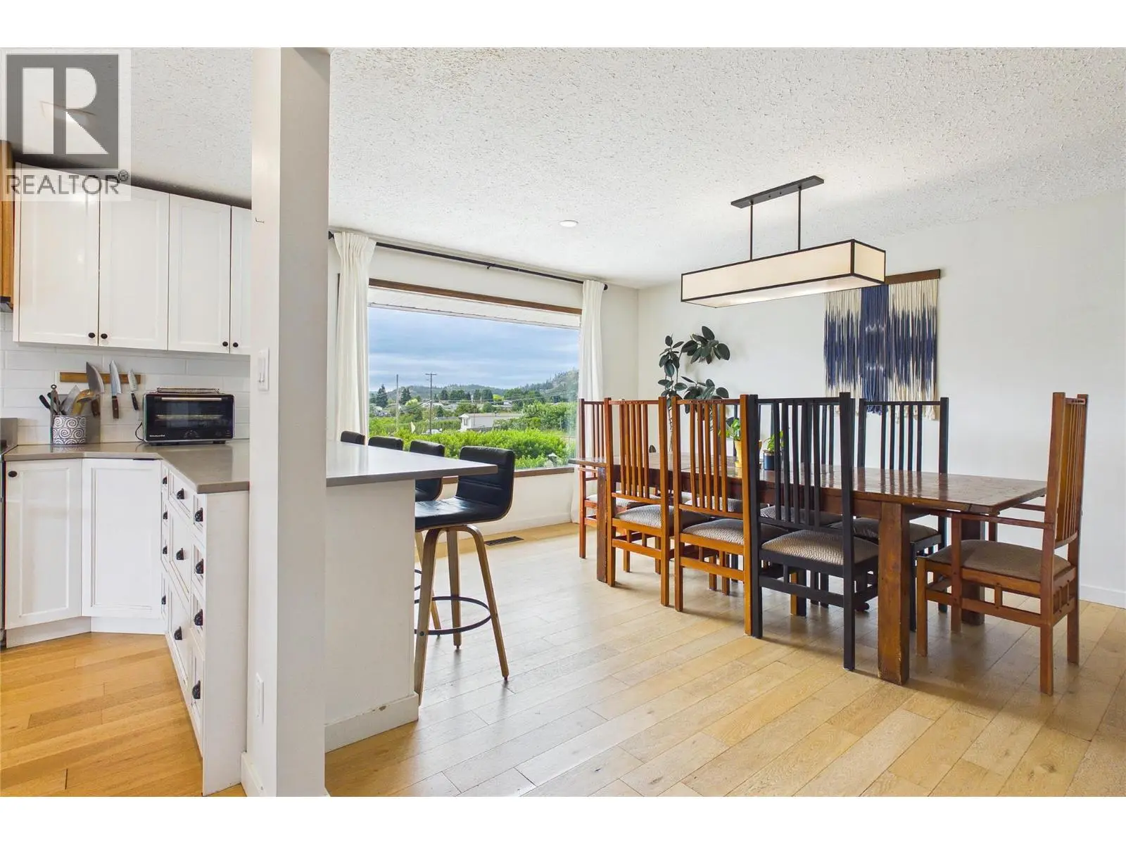 10371 Okanagan Centre Road E. Lake Country, British Columbia
