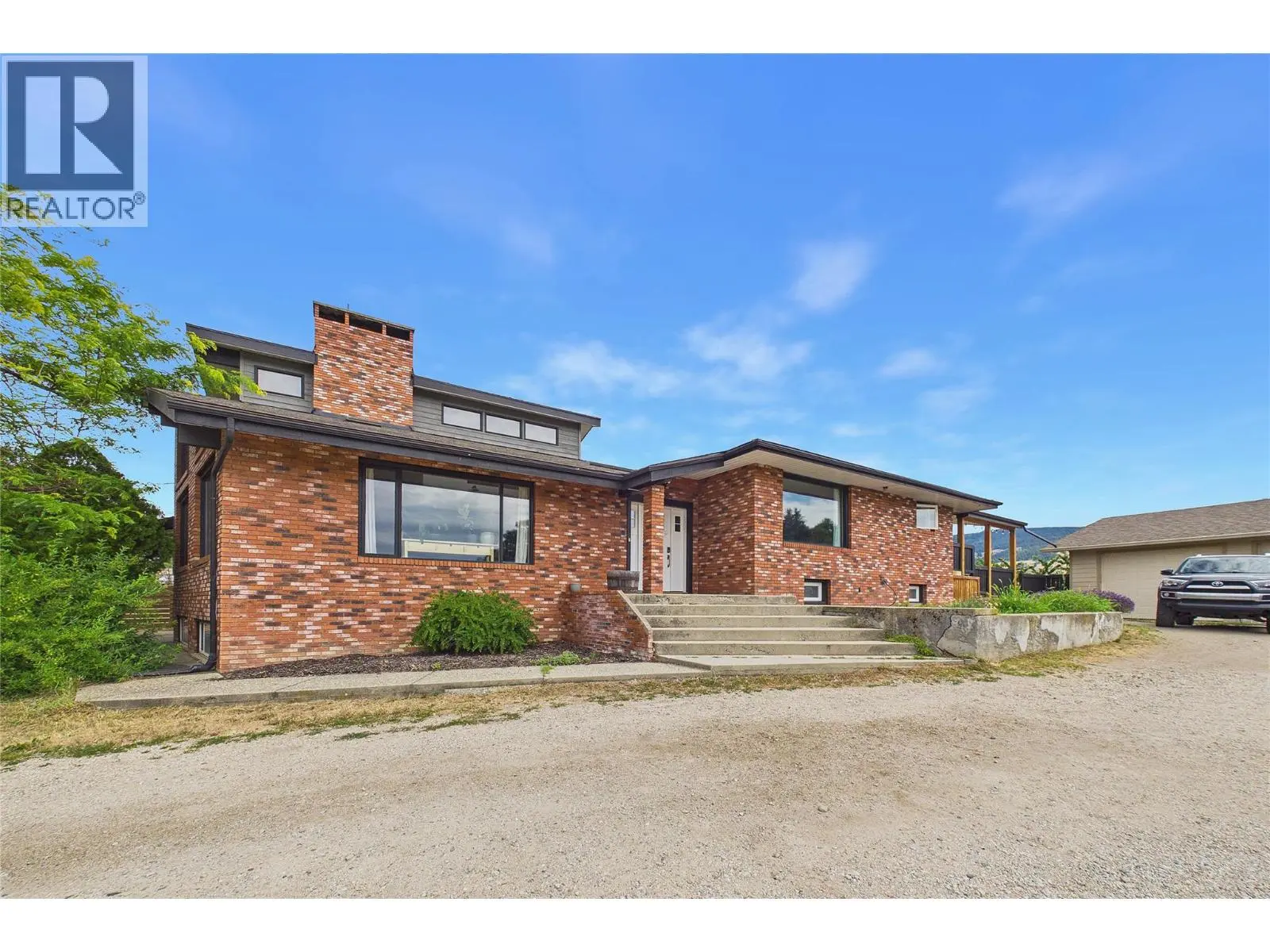 10371 Okanagan Centre Road E. Lake Country, British Columbia
