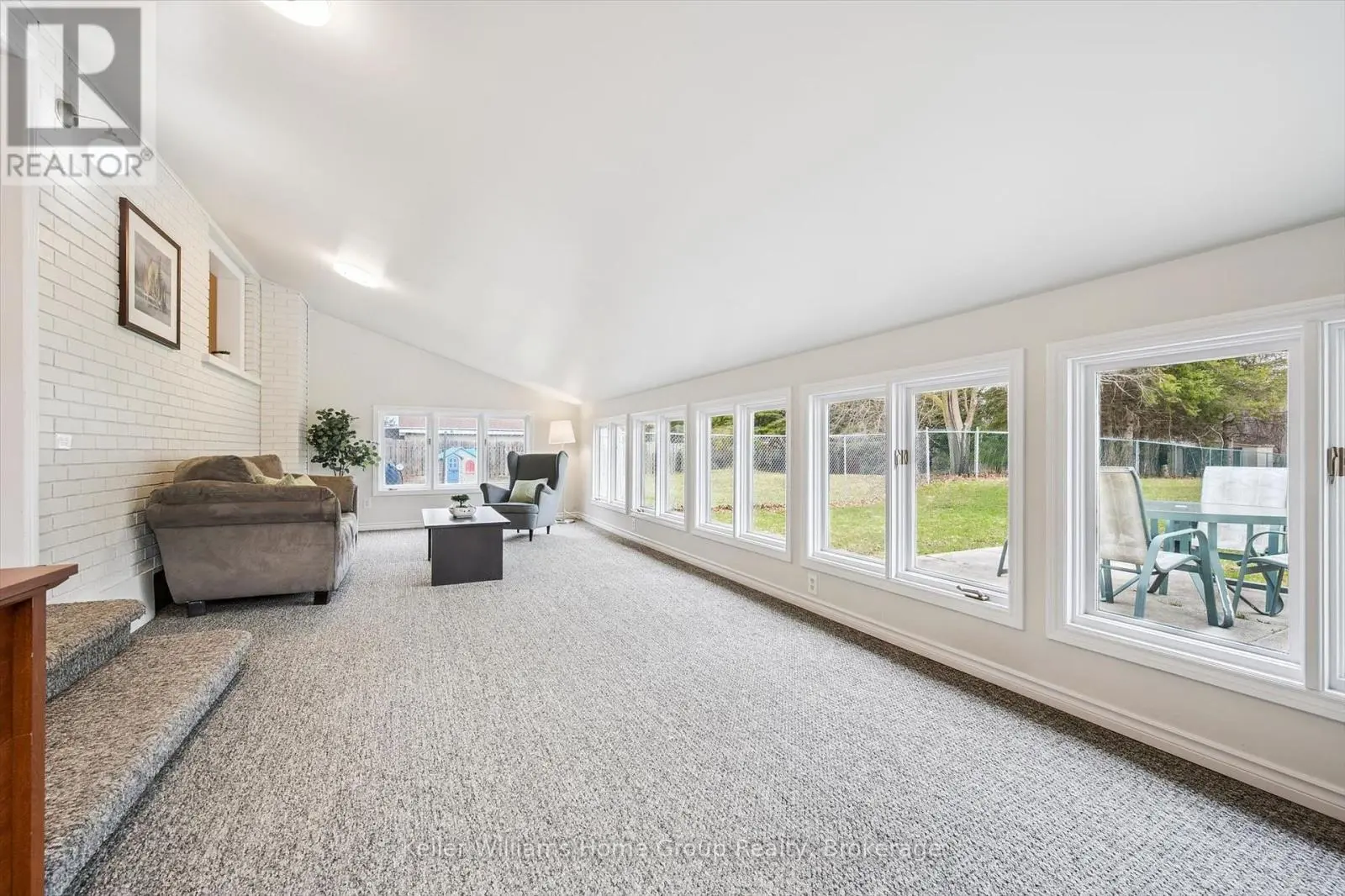 23 Hastings Boulevard, Guelph (Grange Road)