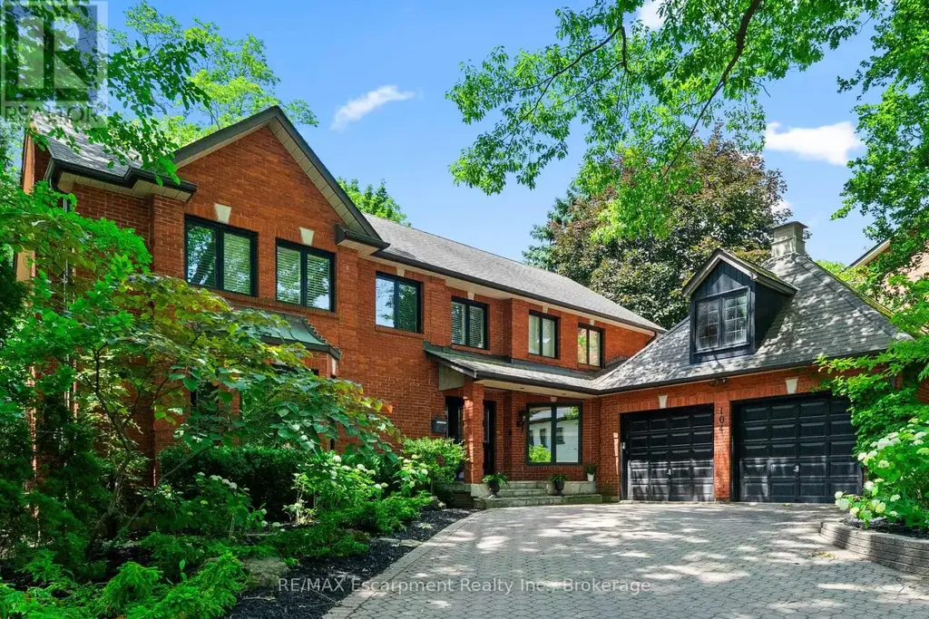 104 Whittington Place, Oakville (SW Southwest)