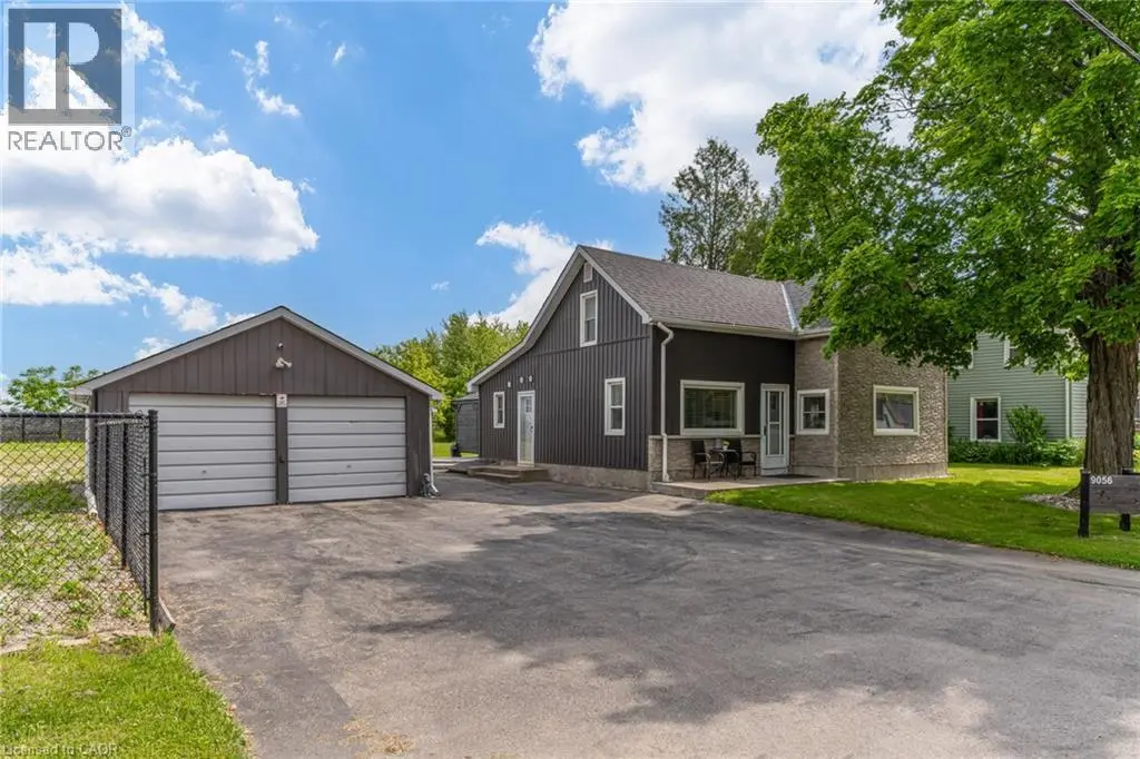 9056 Airport Road, Mount Hope