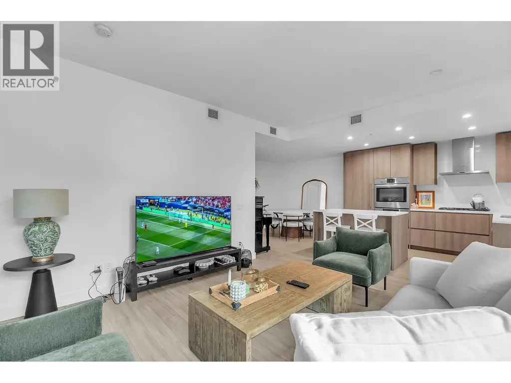 115 2060 Curling Road, North Vancouver