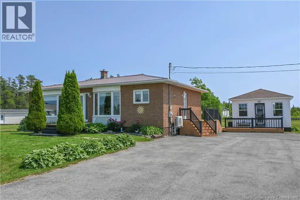 20 Du Lac Road, Val-Comeau