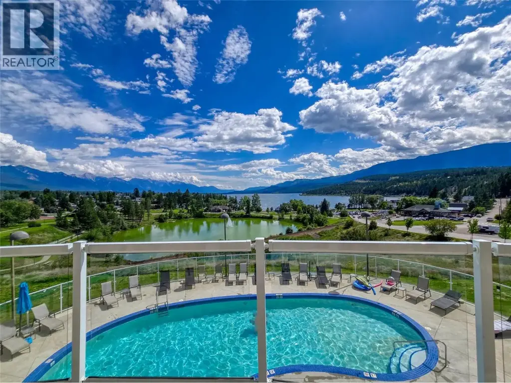 701 14a Crescent Unit# 102, Invermere