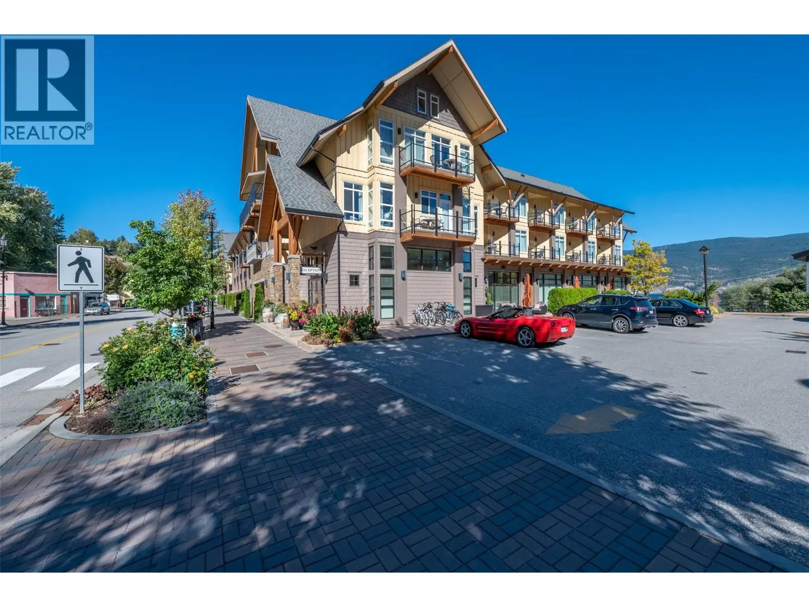 Photo of Listing #10393879