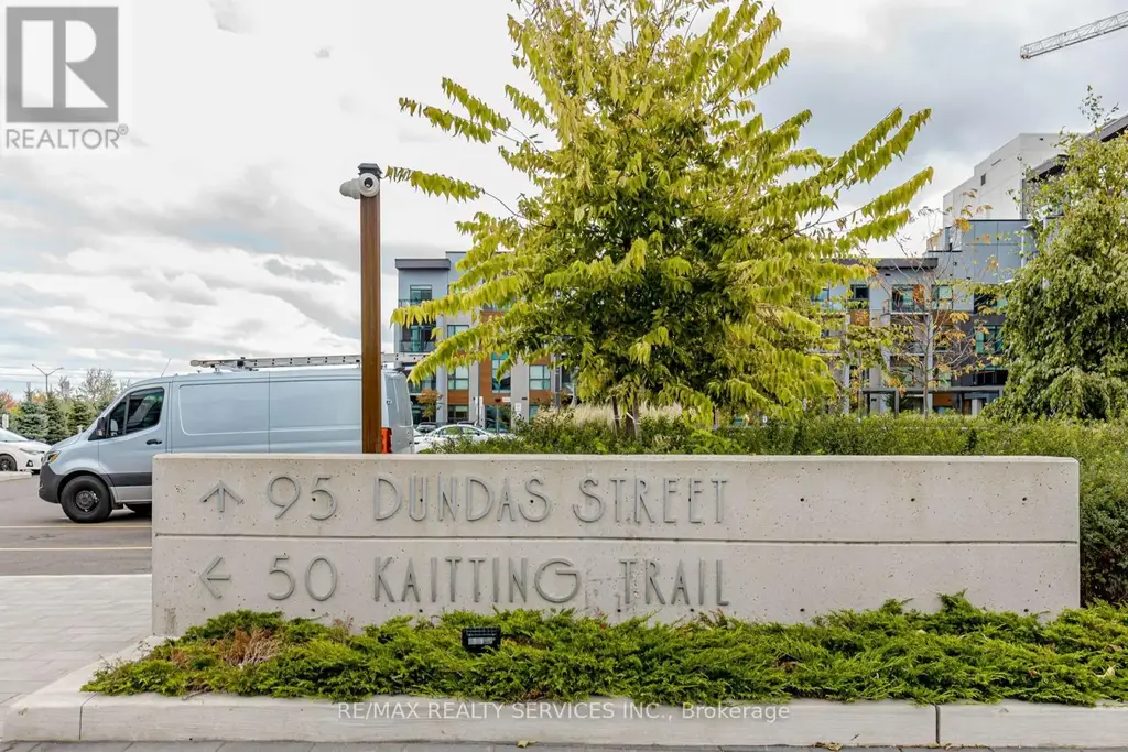 101 - 95 Dundas Street W, Oakville (GO Glenorchy)