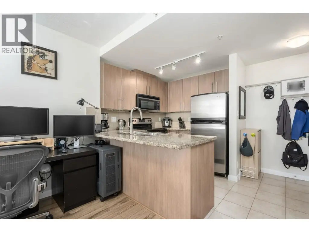 3105 892 Carnarvon Street, New Westminster
