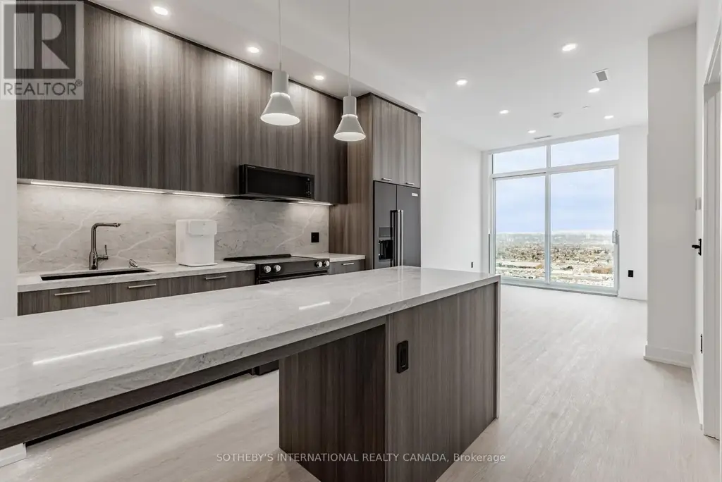 505 - 31 York Garden Way, Toronto (Yorkdale-Glen Park)