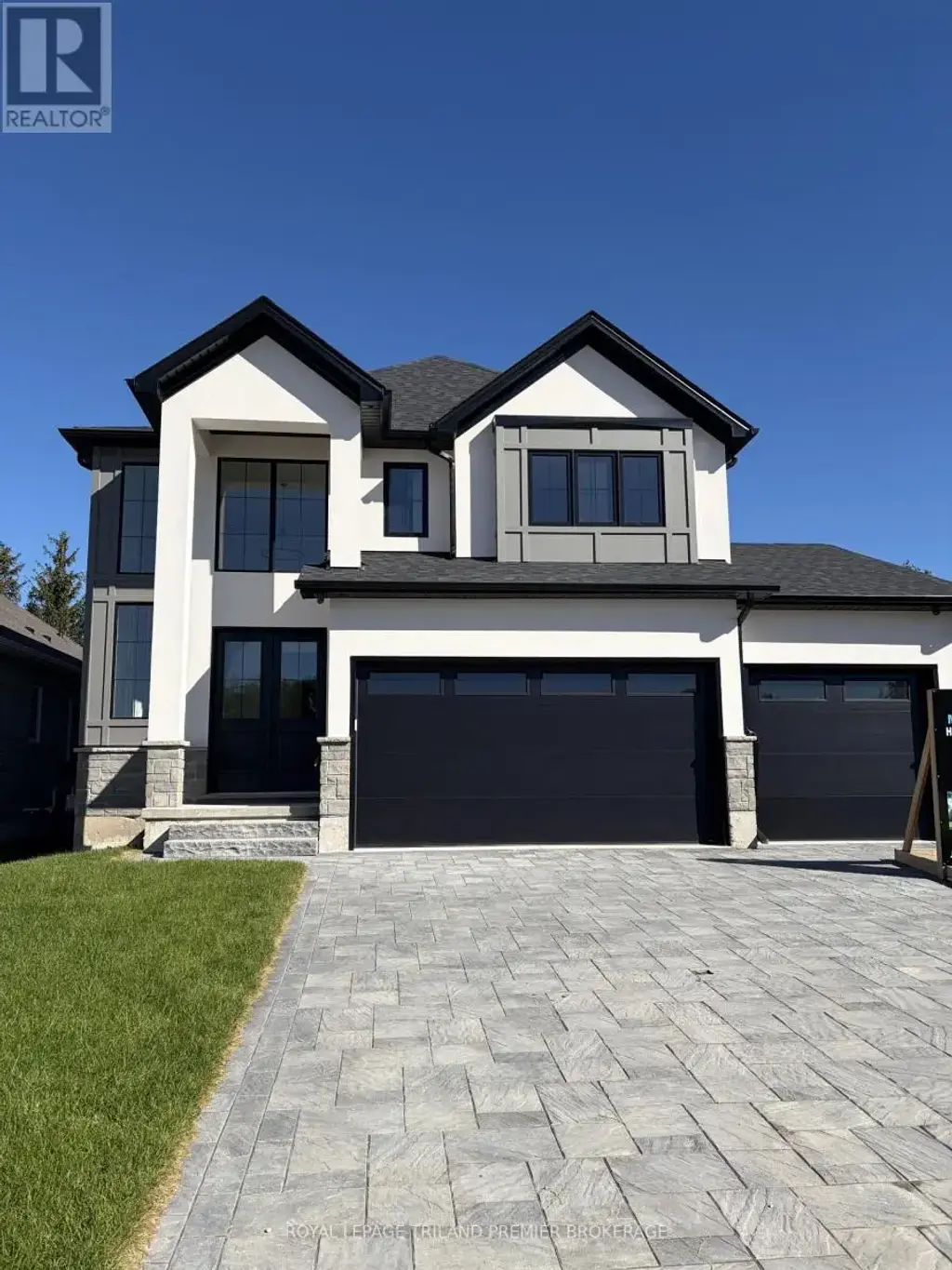 80 Dearing Drive, South Huron (Stephen)