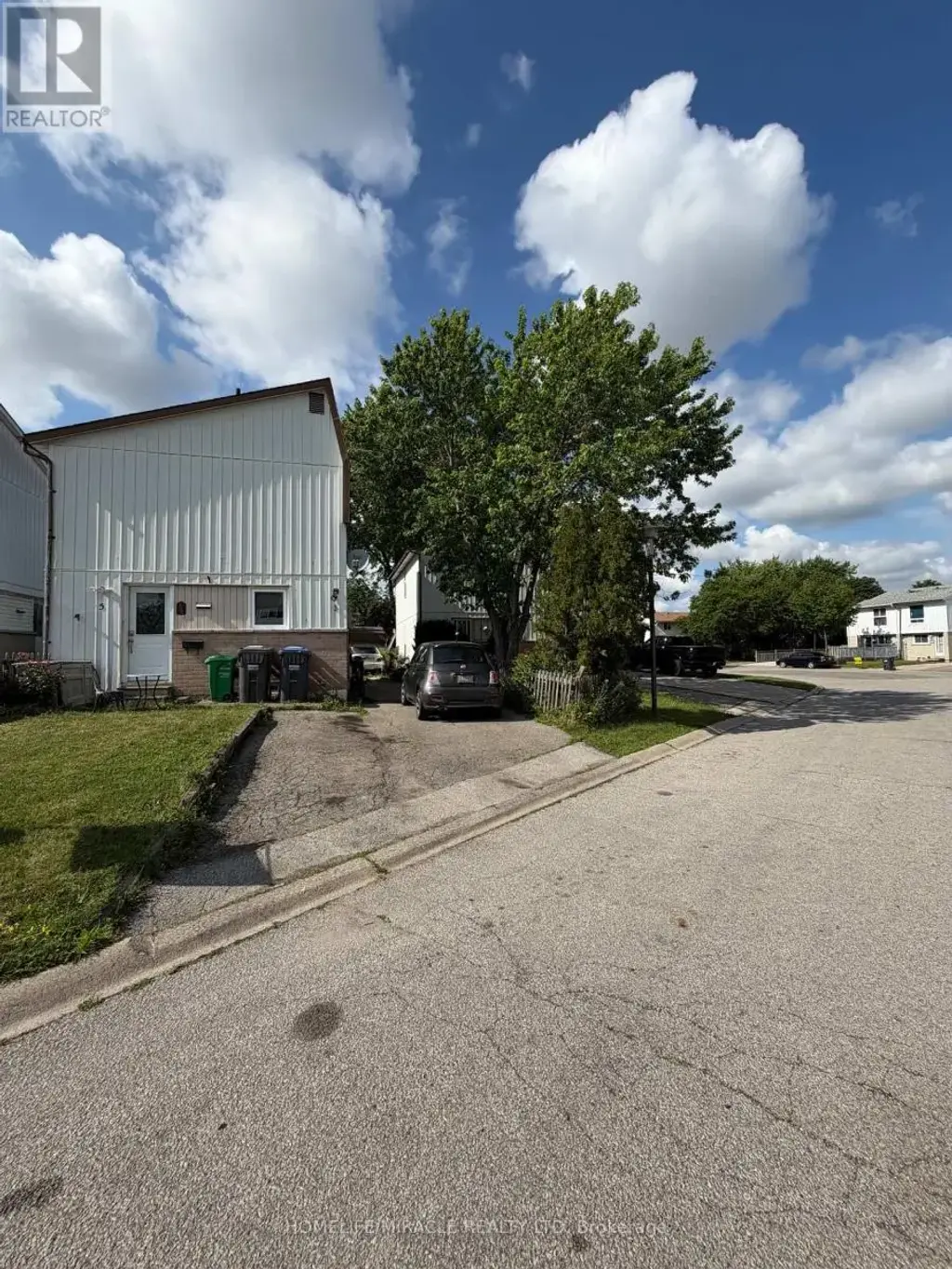 5 Glencairn Square, Brampton (Northgate)