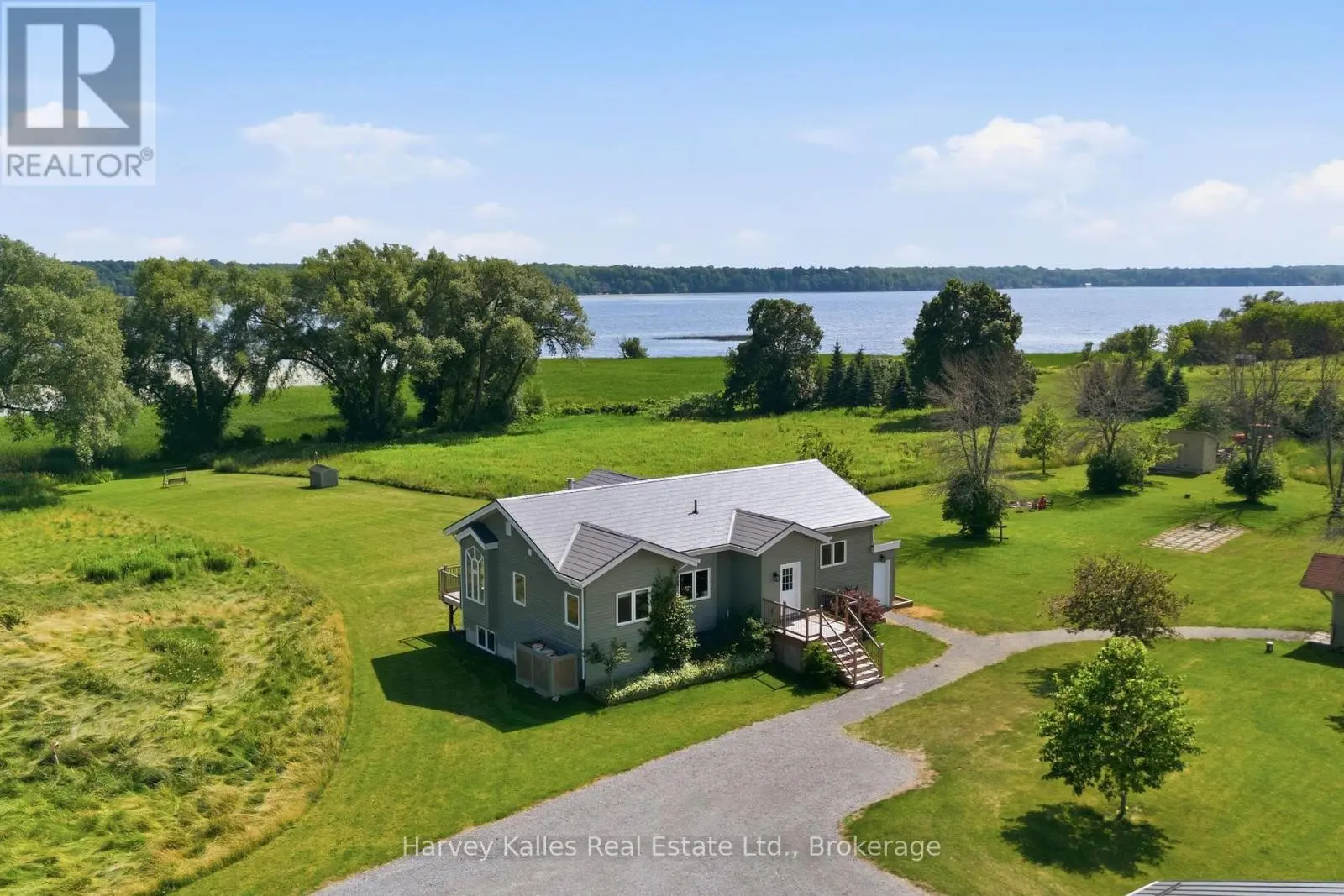388 South Big Island Road, Prince Edward County (Sophiasburgh)