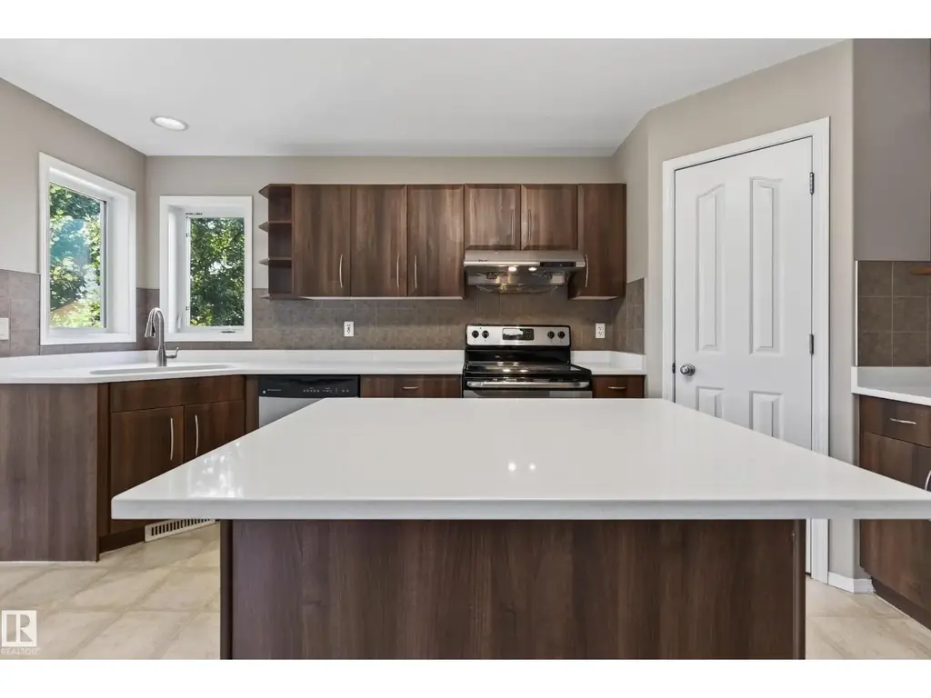 4720 204 St Nw, Edmonton