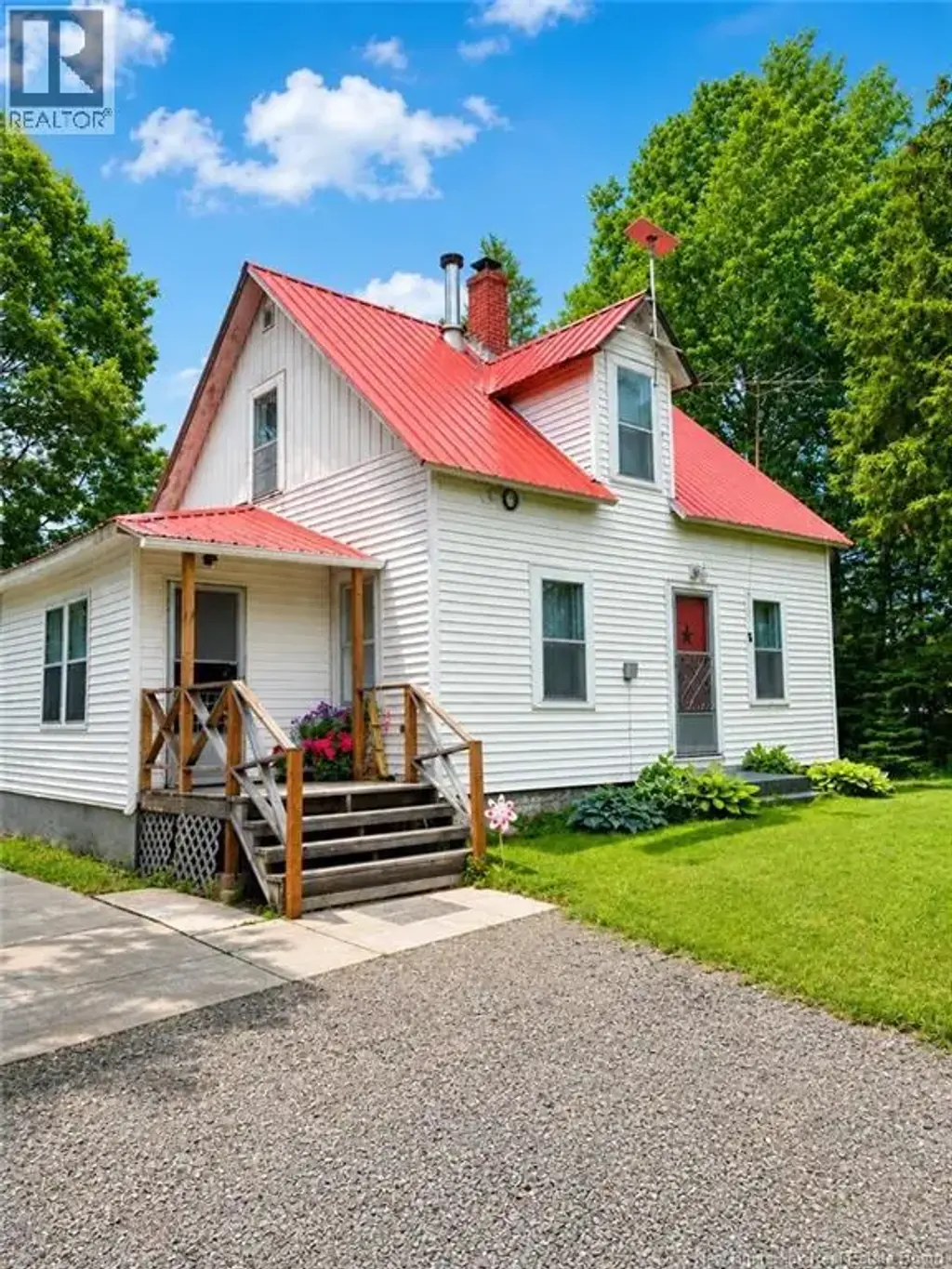 382 Route 116, Chipman