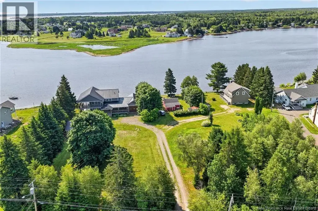 61 Wd Fougere, Shediac Bridge
