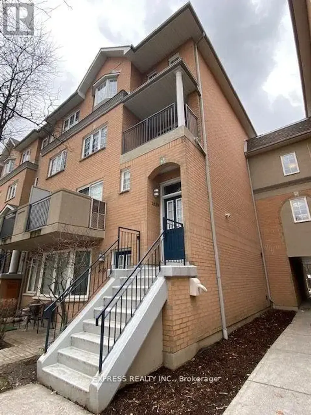 1639 - 28 Sommerset Way, Toronto (Willowdale East)
