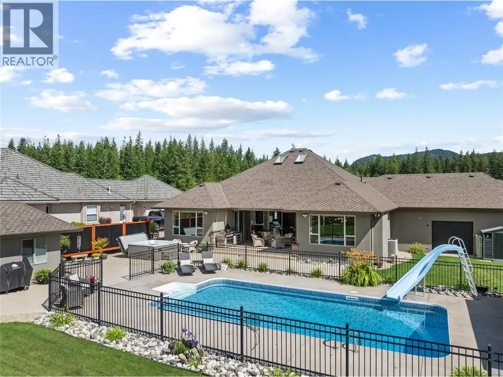 2714 Golf Course Drive, Blind Bay