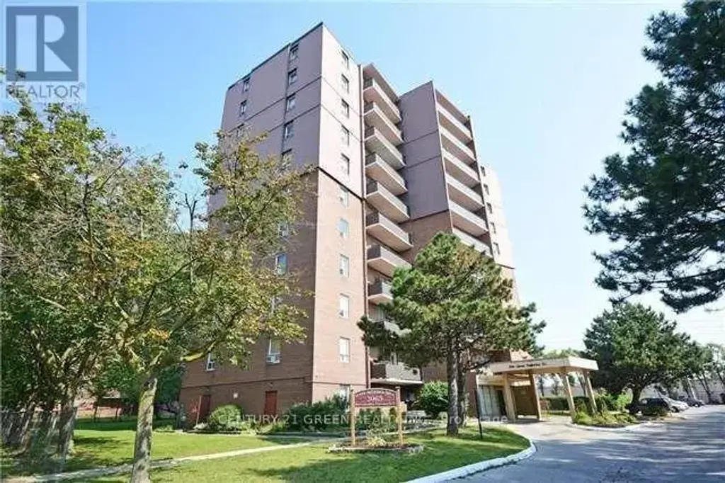 902 - 3065 Queen Frederica Drive, Mississauga (Applewood)