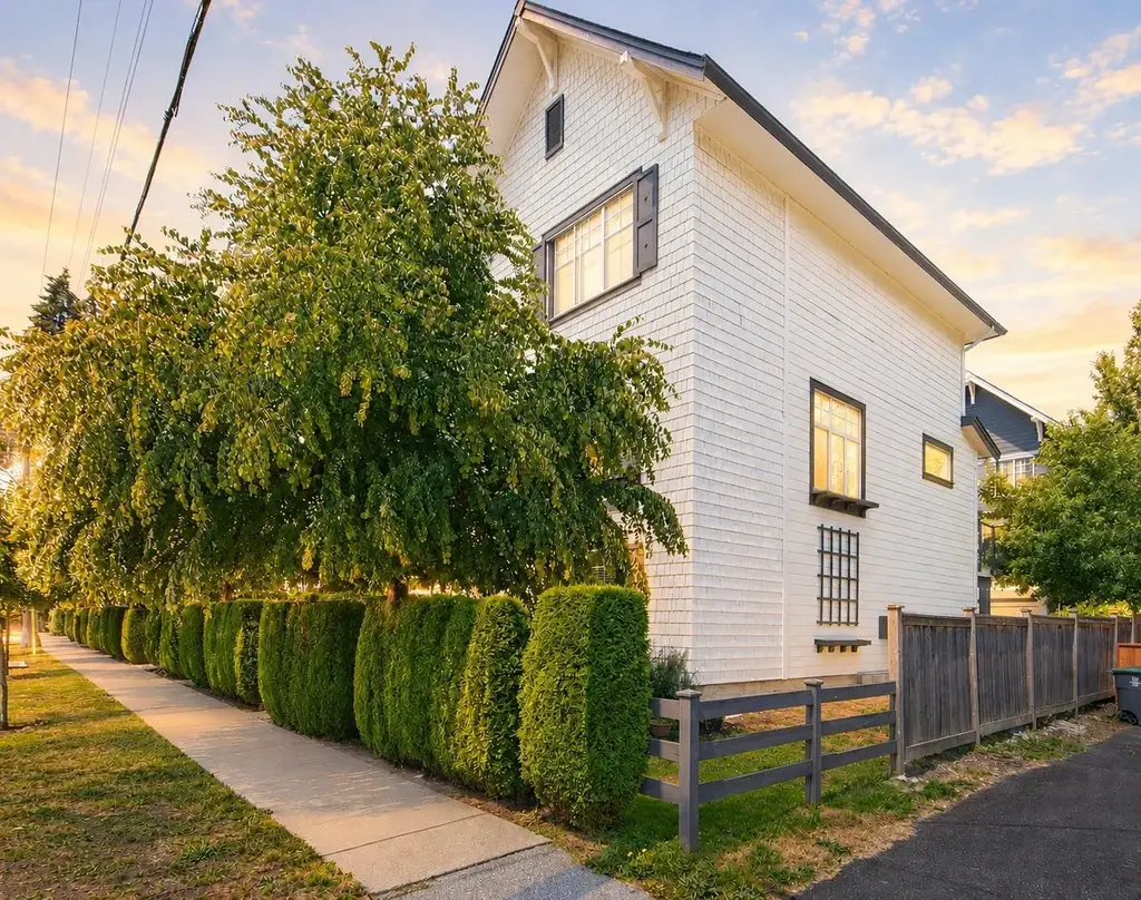 7 16357 15 Avenue, Surrey