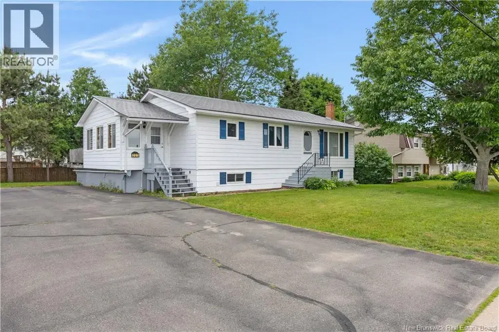 221 Magnolia Avenue, Sussex