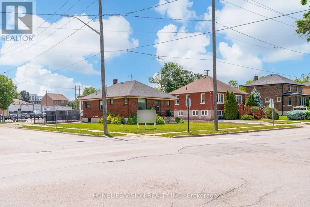 133 Mary Street E, Whitby (Downtown Whitby)