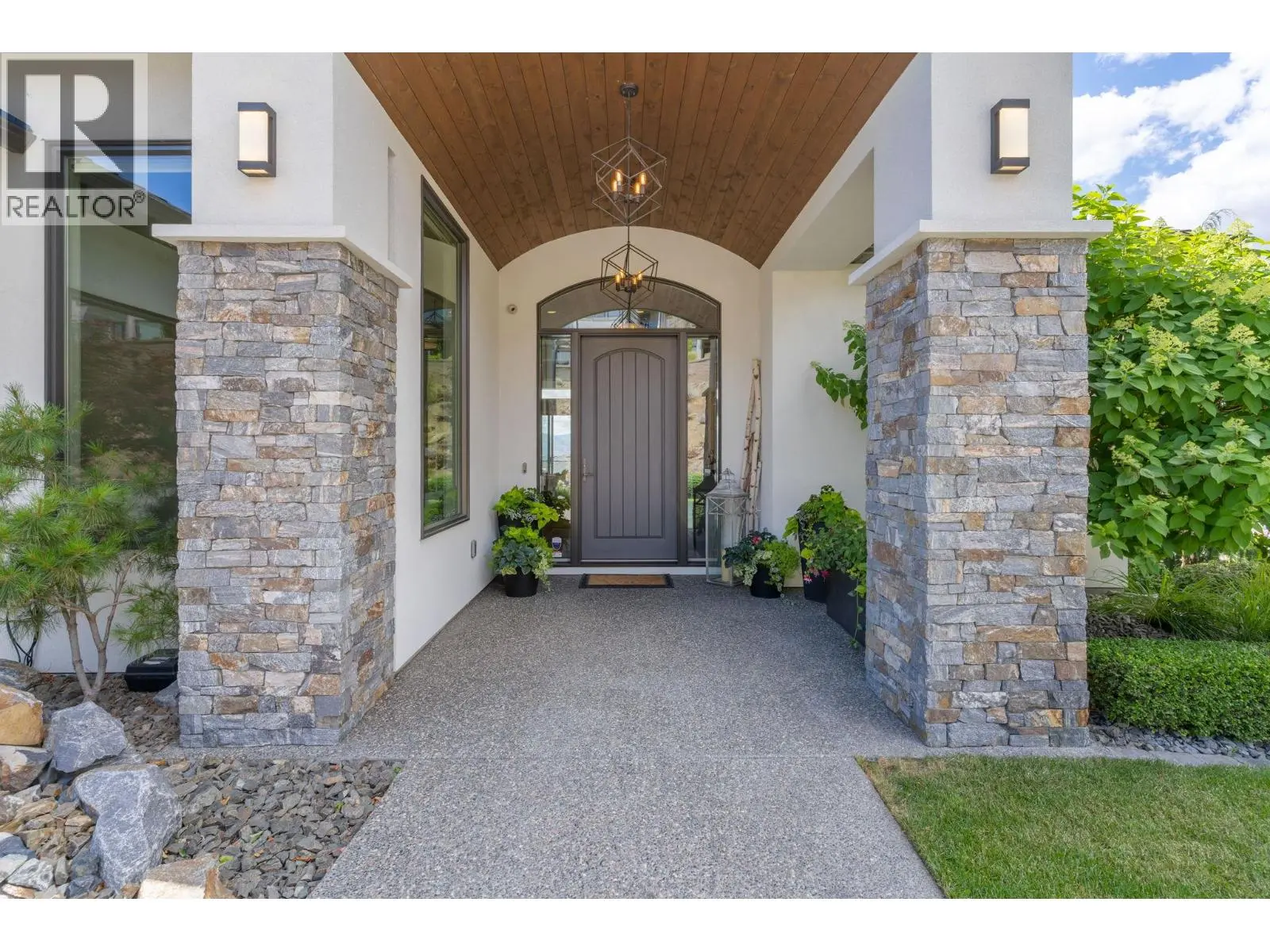 3350 Vineyard View Drive. West Kelowna, British Columbia