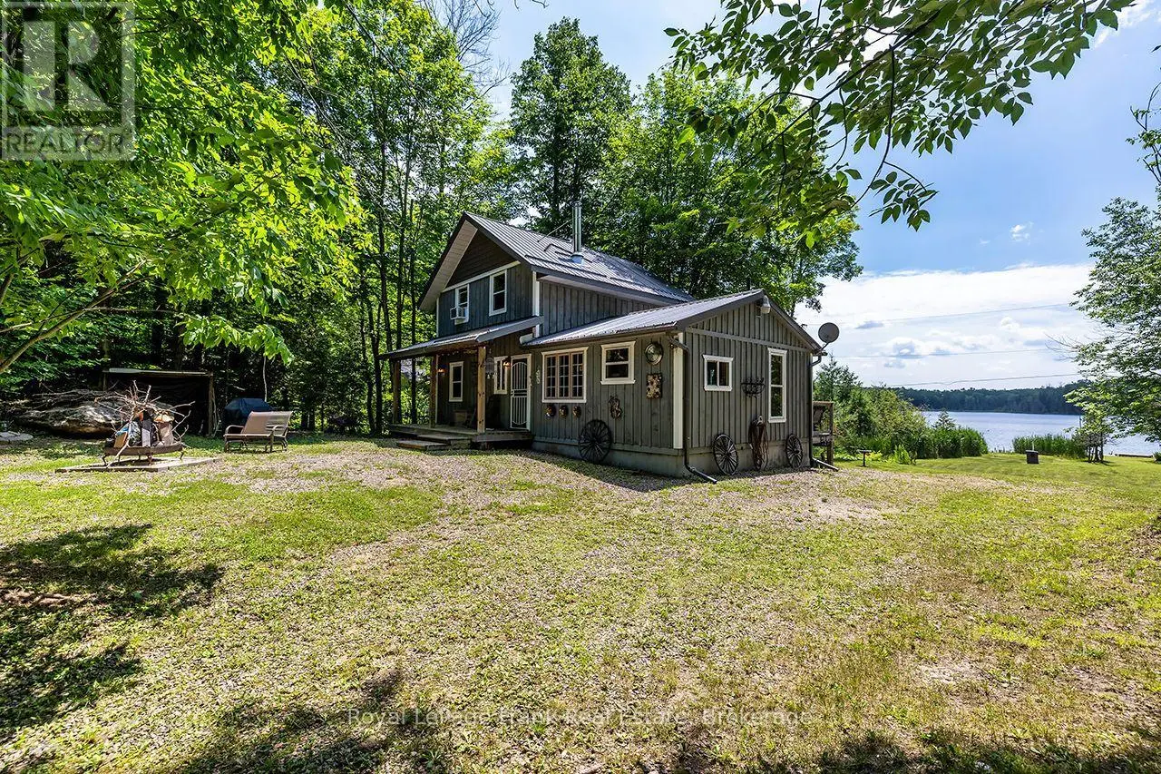1014 Riding Trail, Minden Hills (Lutterworth)