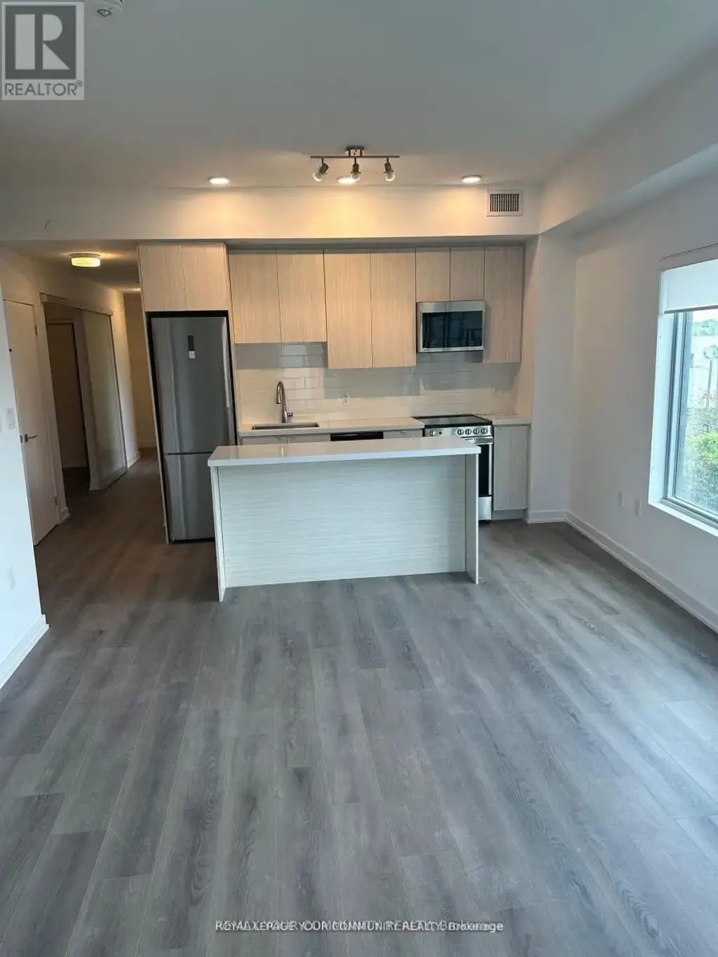313 - 2433 Dufferin Street, Toronto (Briar Hill-Belgravia)