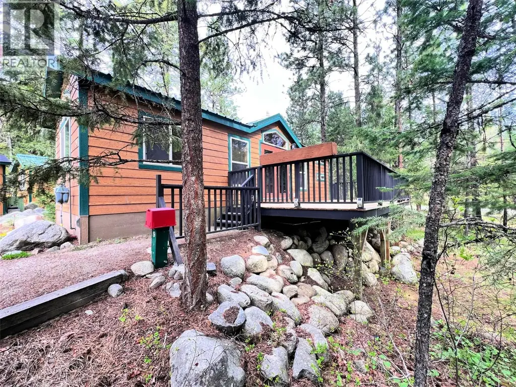4835 Paradise Valley Drive Unit# 9, Peachland