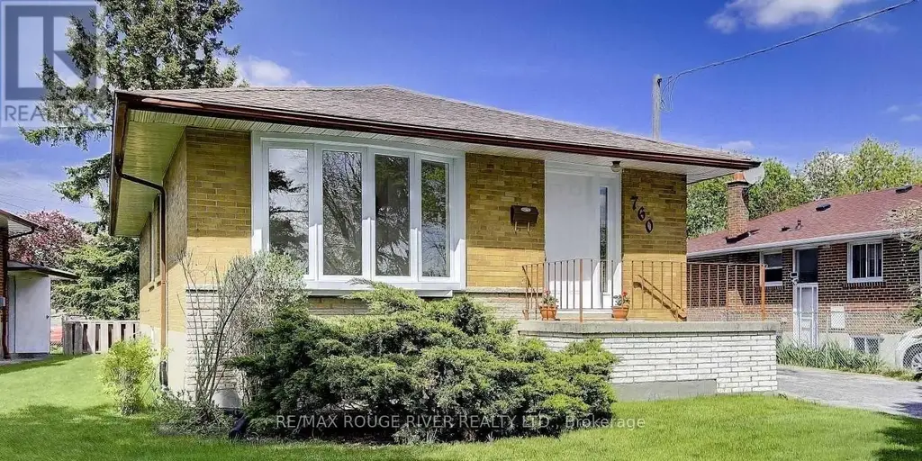 760 Brimorton Drive, Toronto (Woburn)