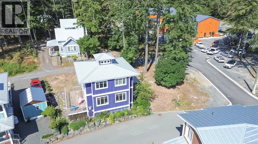 1104 Spirit Bay Rd, Sooke