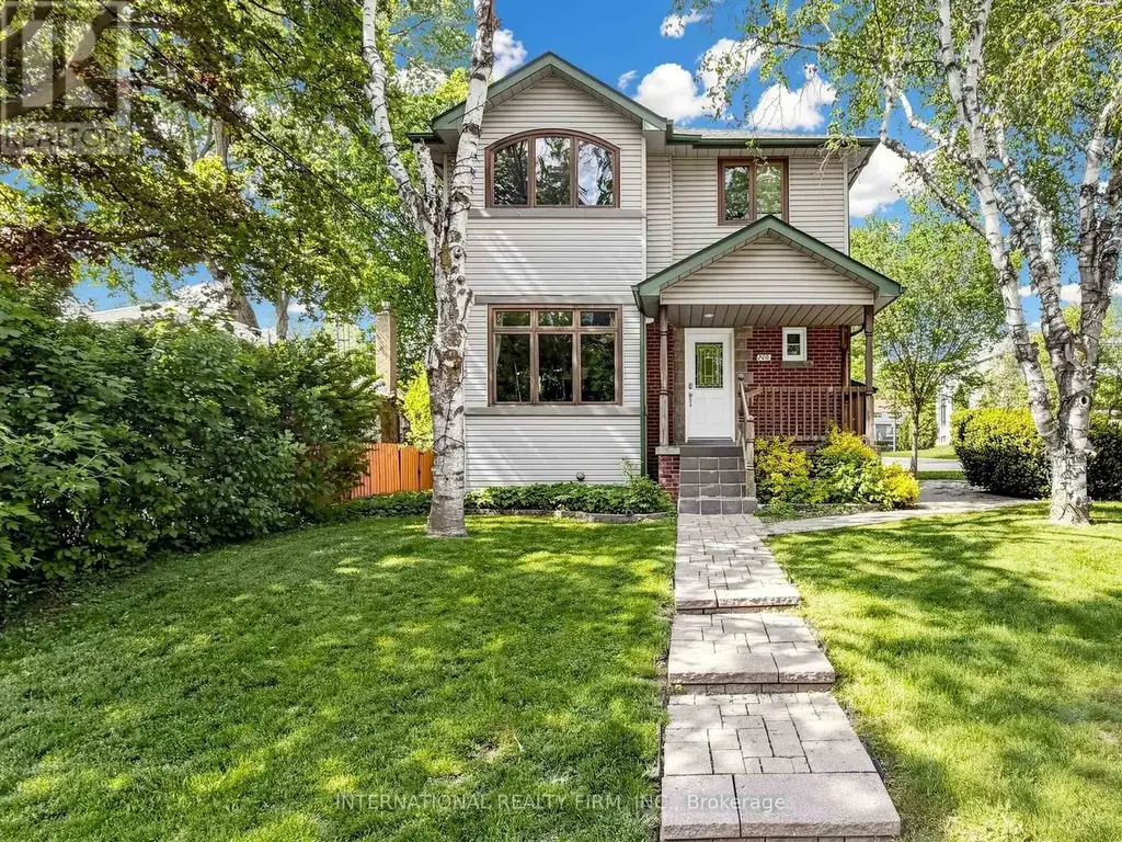 200 Burndale Avenue, Toronto (Lansing-Westgate)
