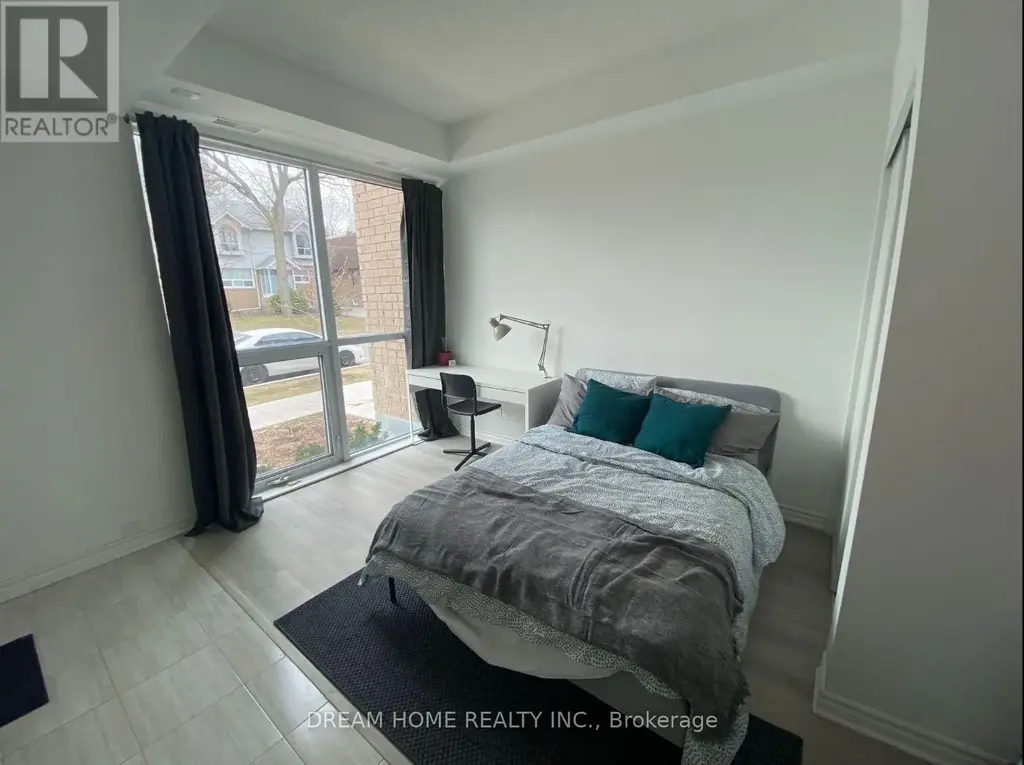 7c - 1 Falaise Road, Toronto (West Hill)