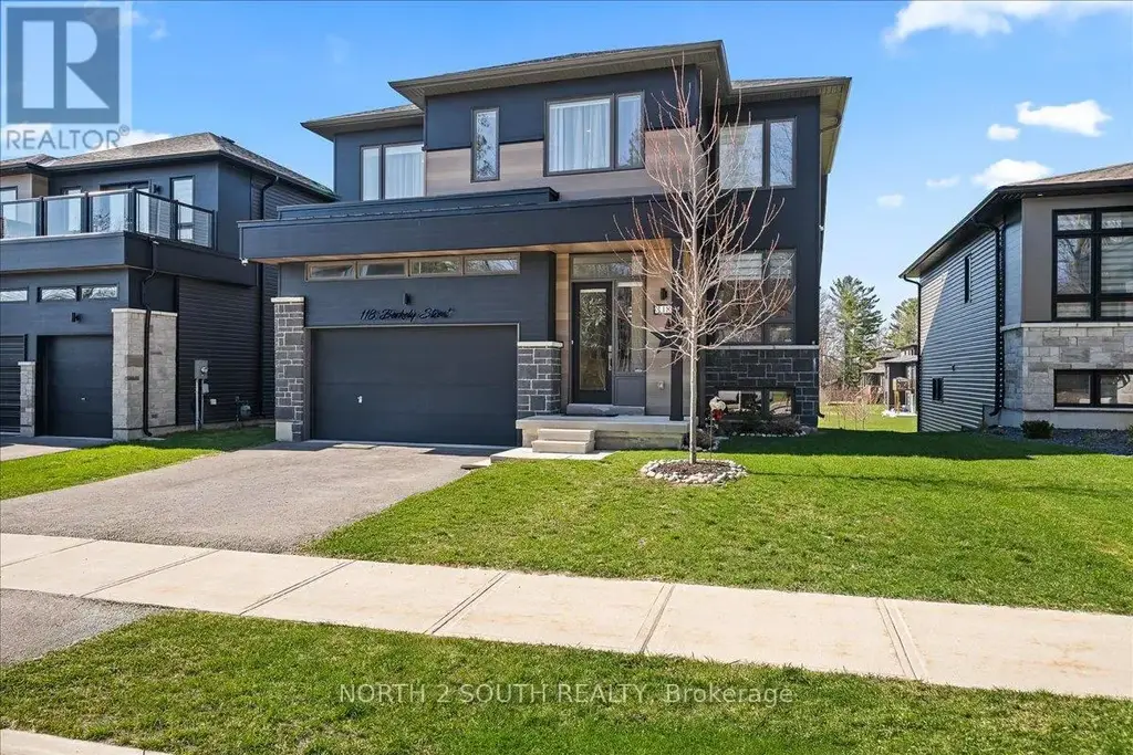 118 Berkely Street, Wasaga Beach
