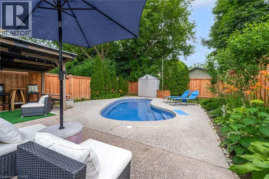 12 Woods End, Brantford
