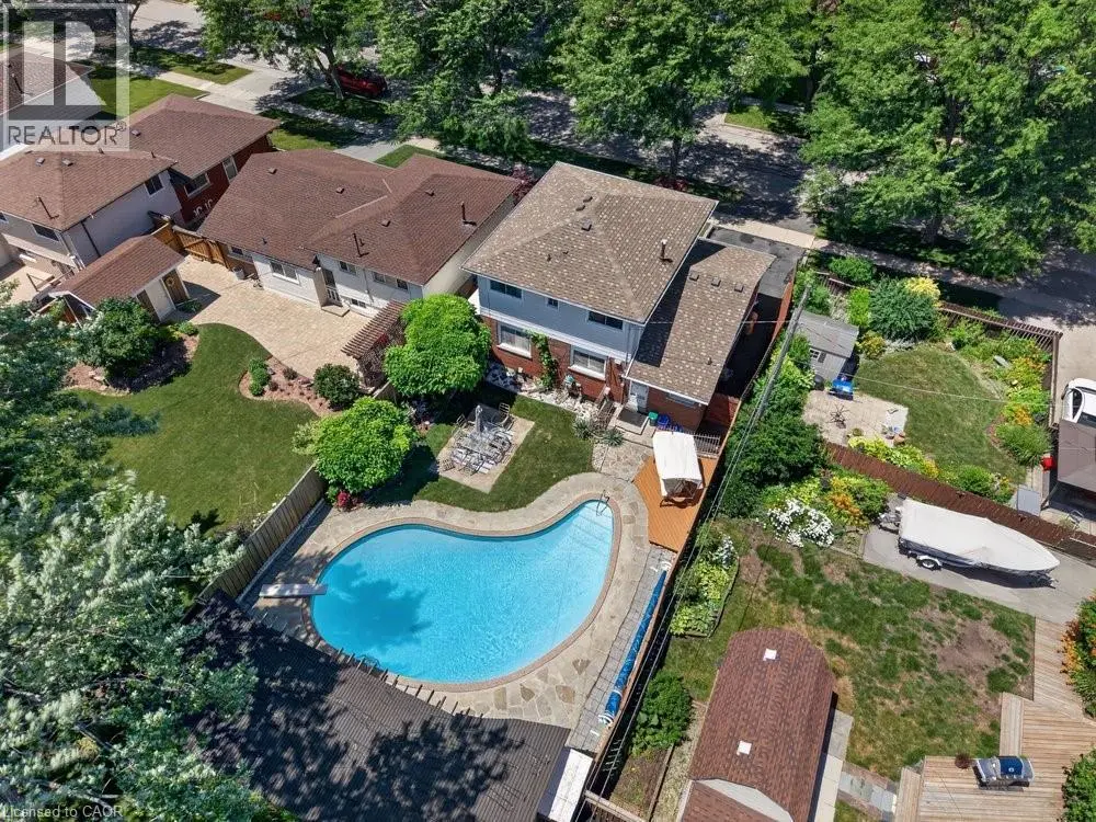 2440 Cyprus Avenue, Burlington