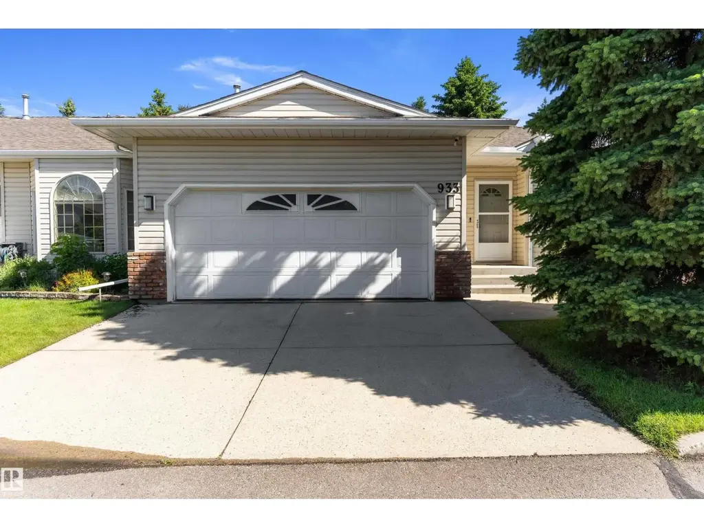 933 Youville Dr W Nw, Edmonton