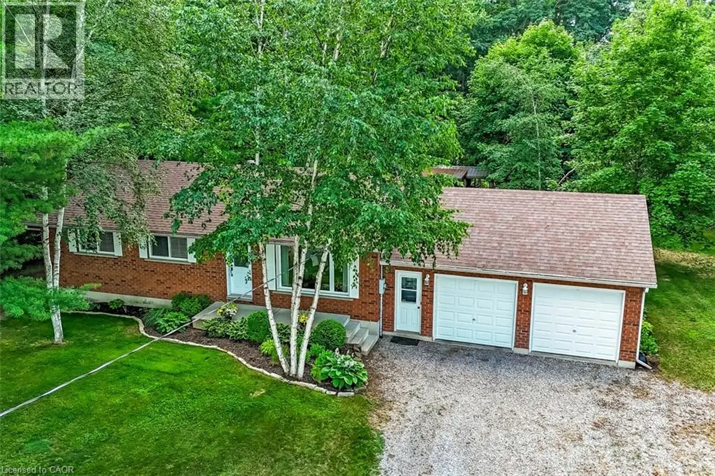 1040 Vittoria Road, Vittoria