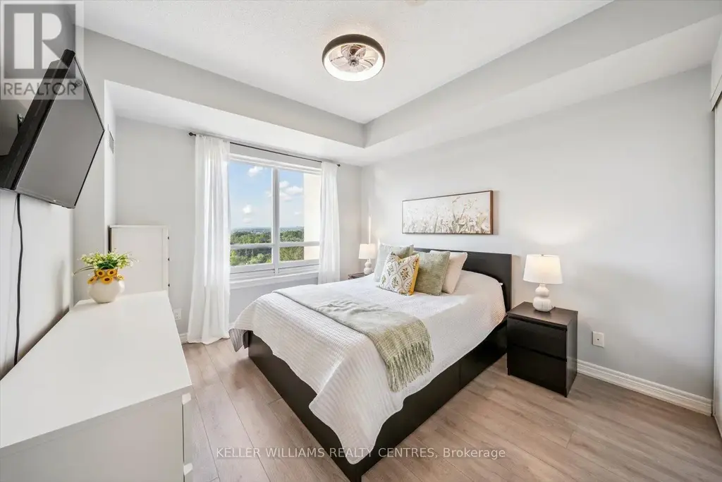 902 - 9245 Jane Street, Vaughan (Maple)