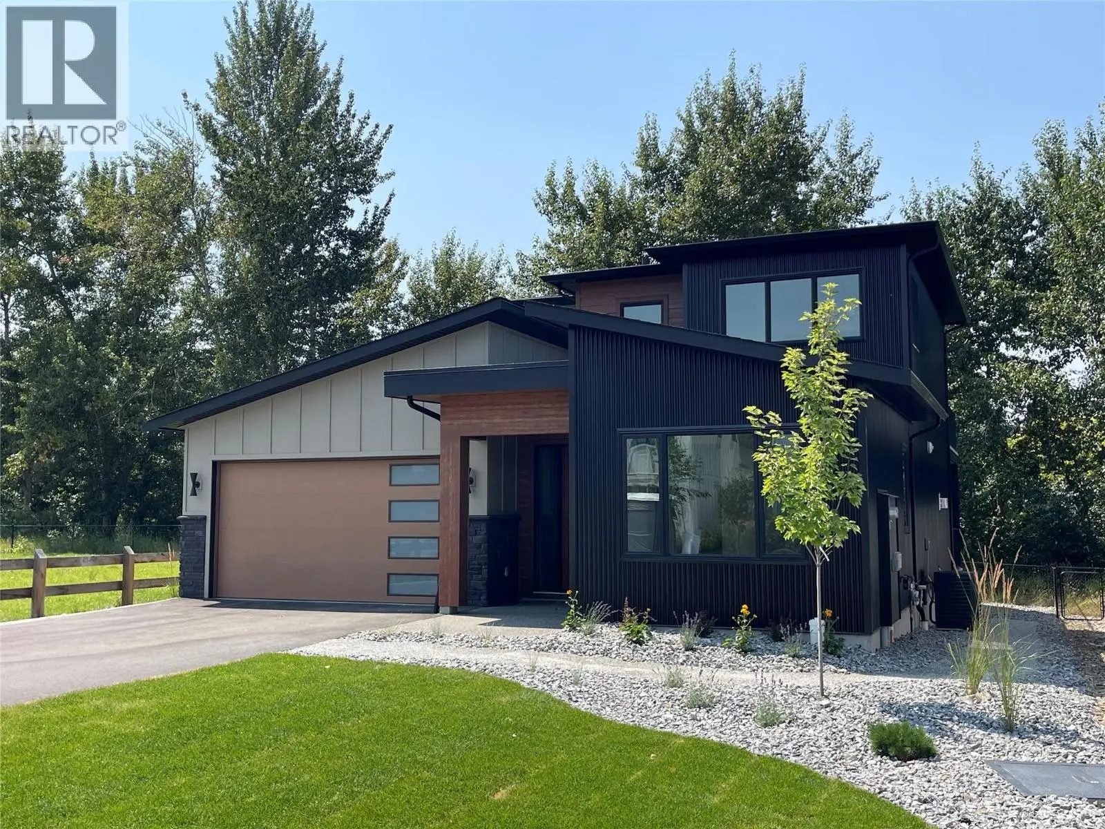 Photo of Listing #10394166