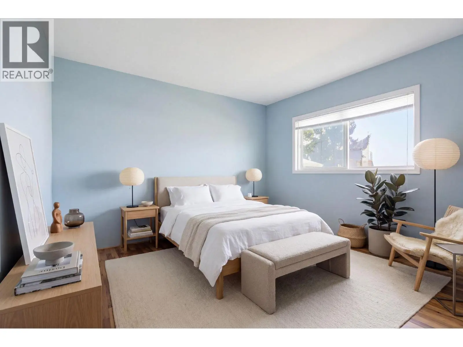 2362 Abbott Street. Kelowna, British Columbia