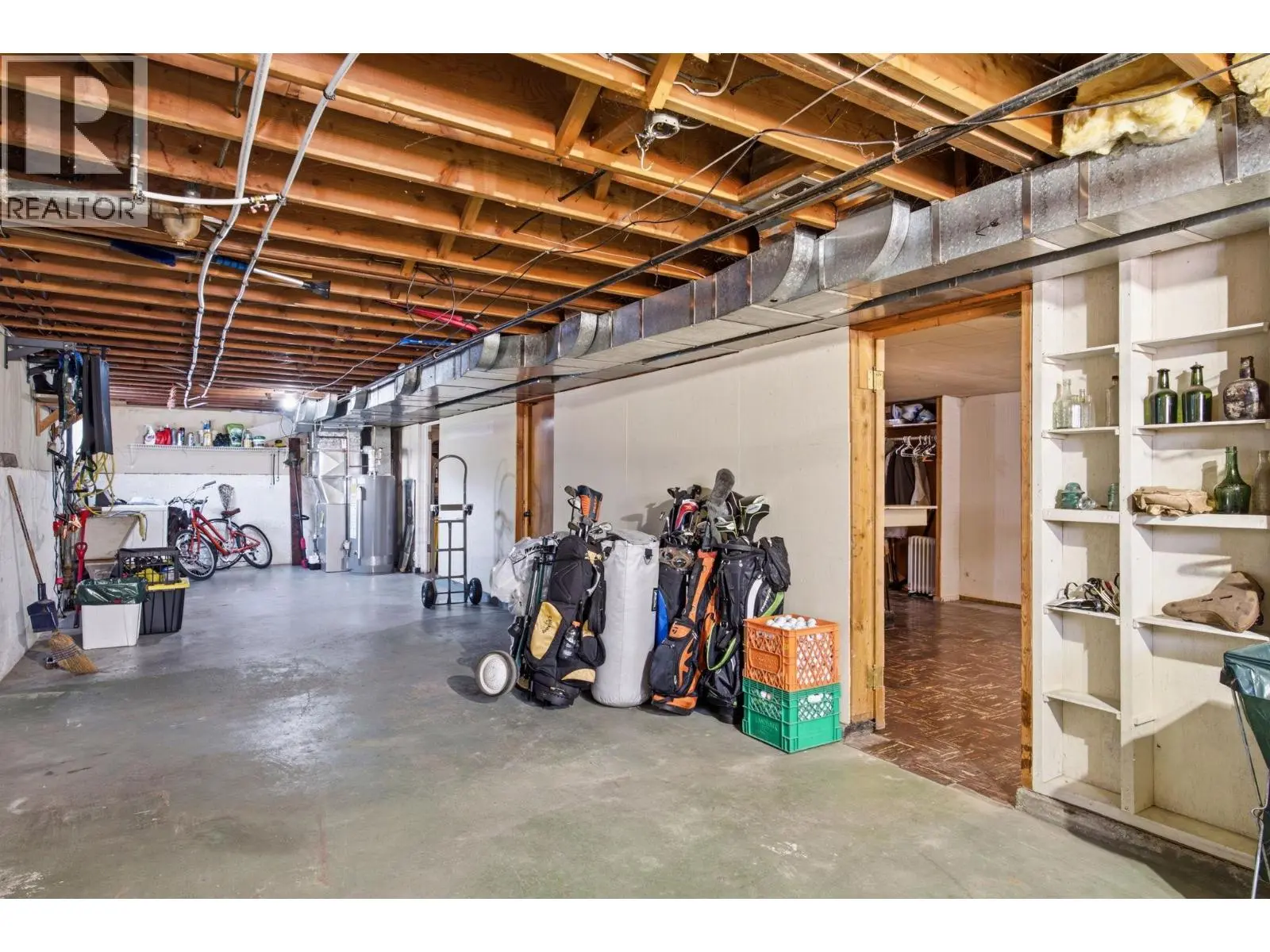 2362 Abbott Street. Kelowna, British Columbia