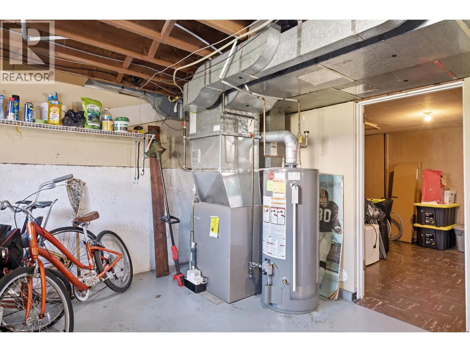 2362 Abbott Street. Kelowna, British Columbia