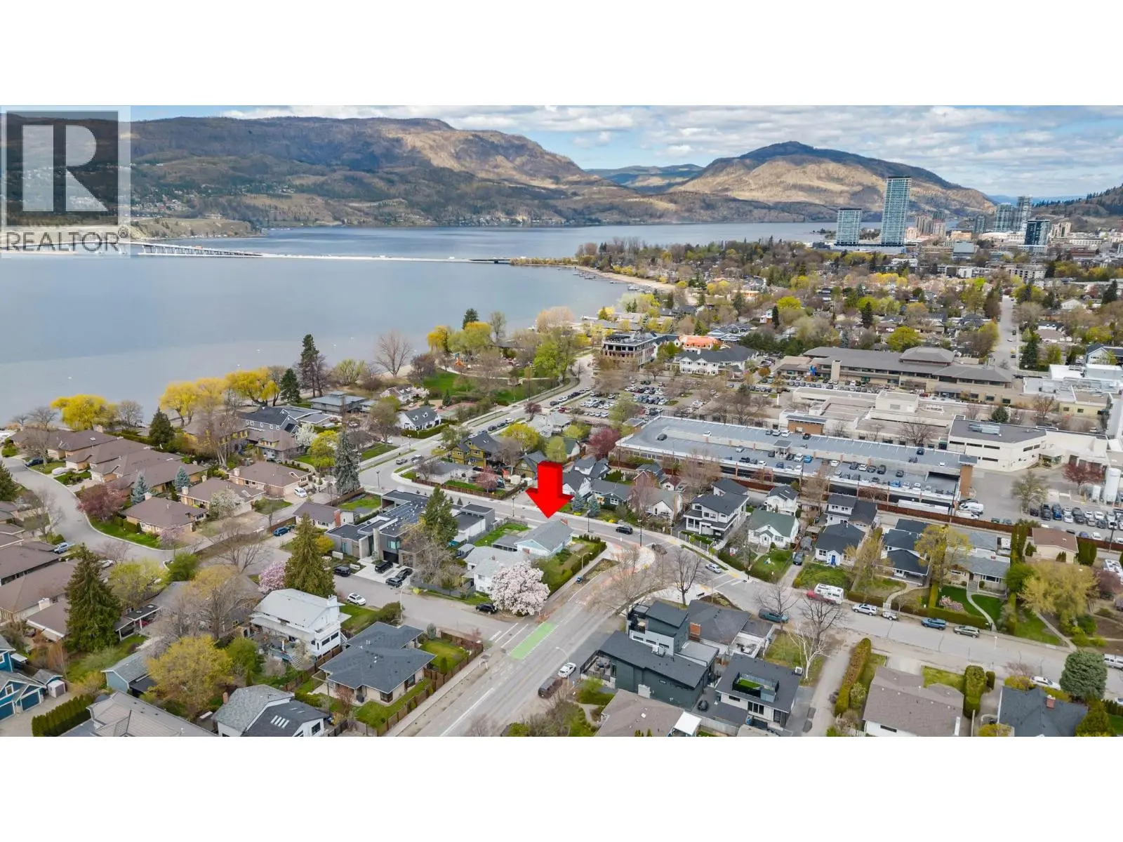 2362 Abbott Street. Kelowna, British Columbia