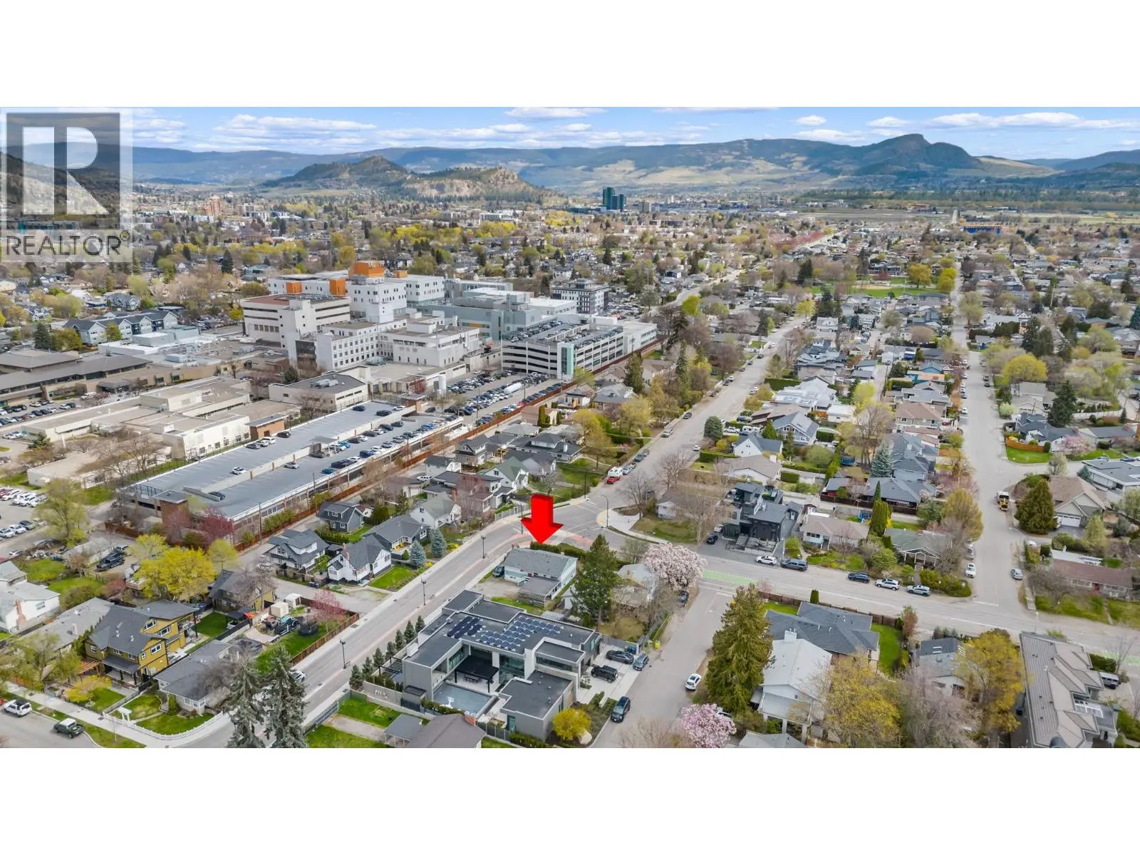 2362 Abbott Street. Kelowna, British Columbia