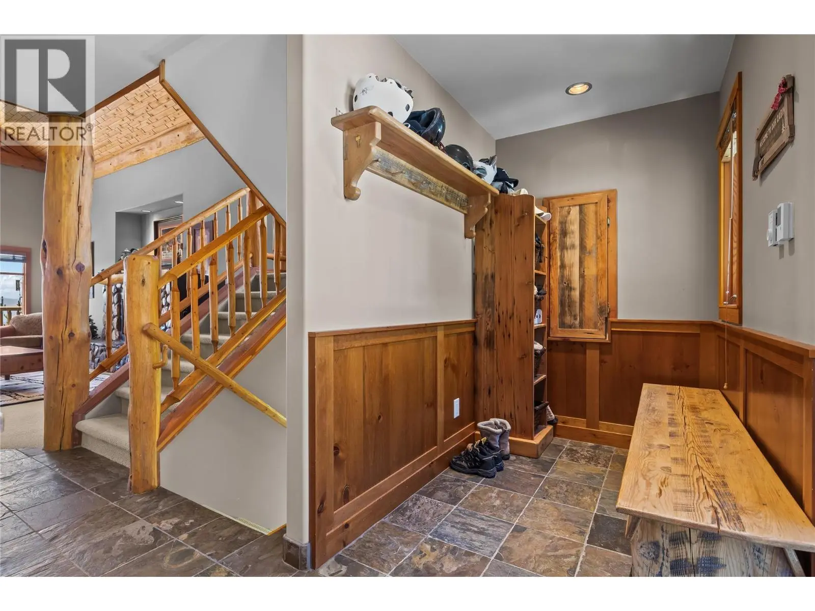 360 Whitehorse Lane Unit# 14. Big White, British Columbia