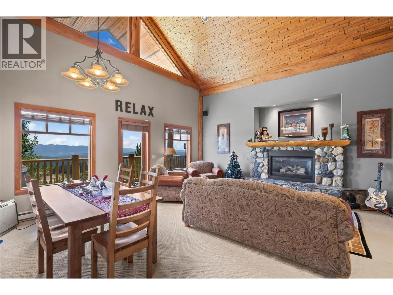 360 Whitehorse Lane Unit# 14. Big White, British Columbia