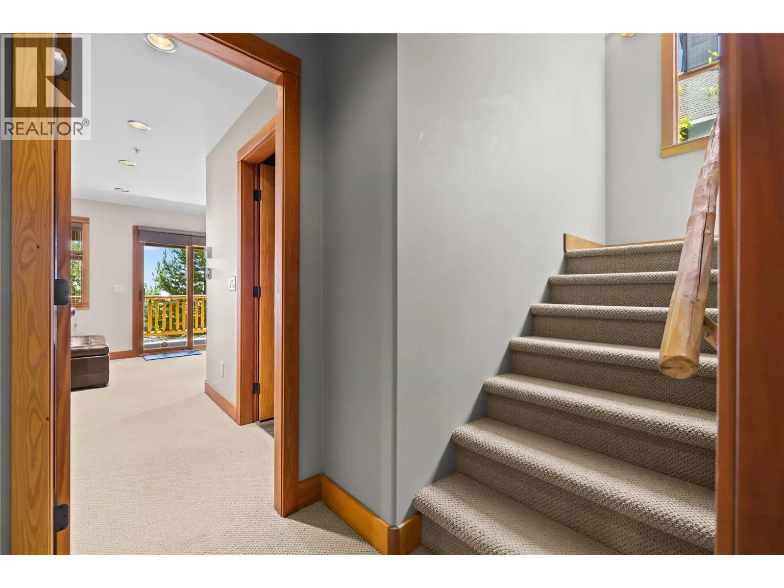360 Whitehorse Lane Unit# 14. Big White, British Columbia