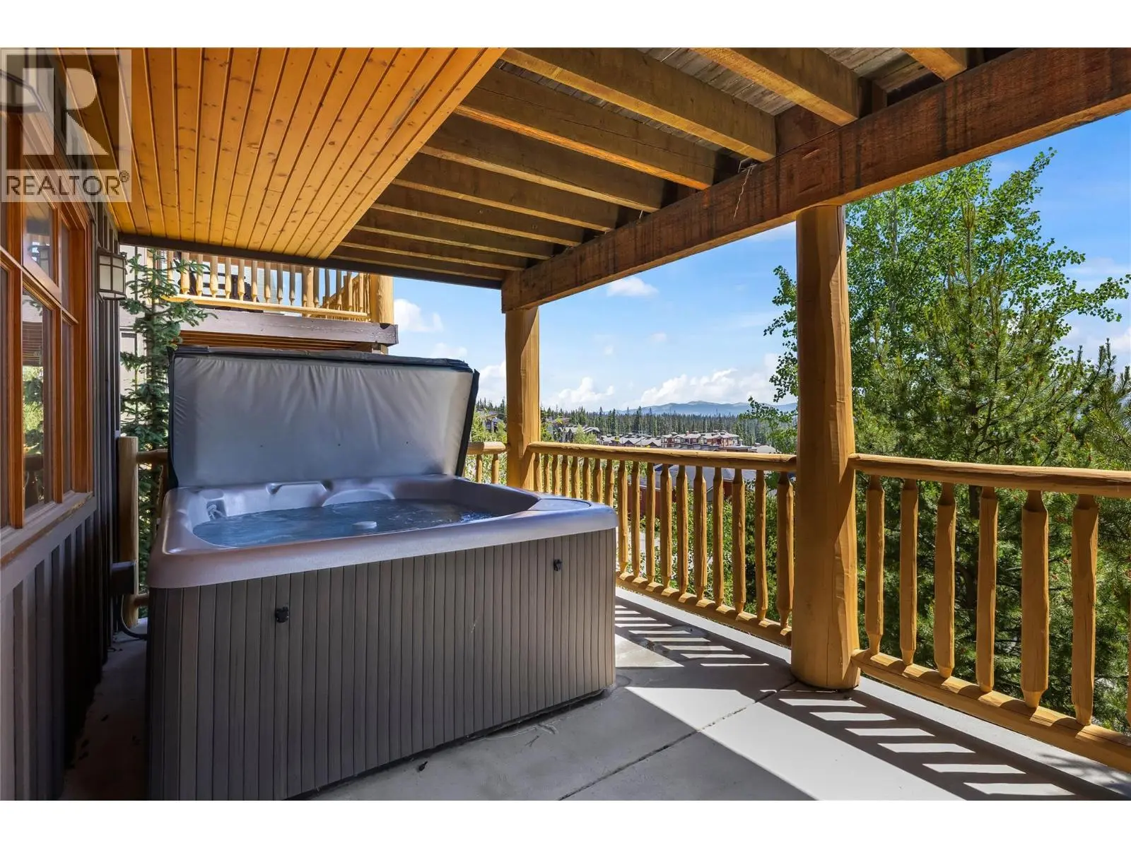 360 Whitehorse Lane Unit# 14. Big White, British Columbia