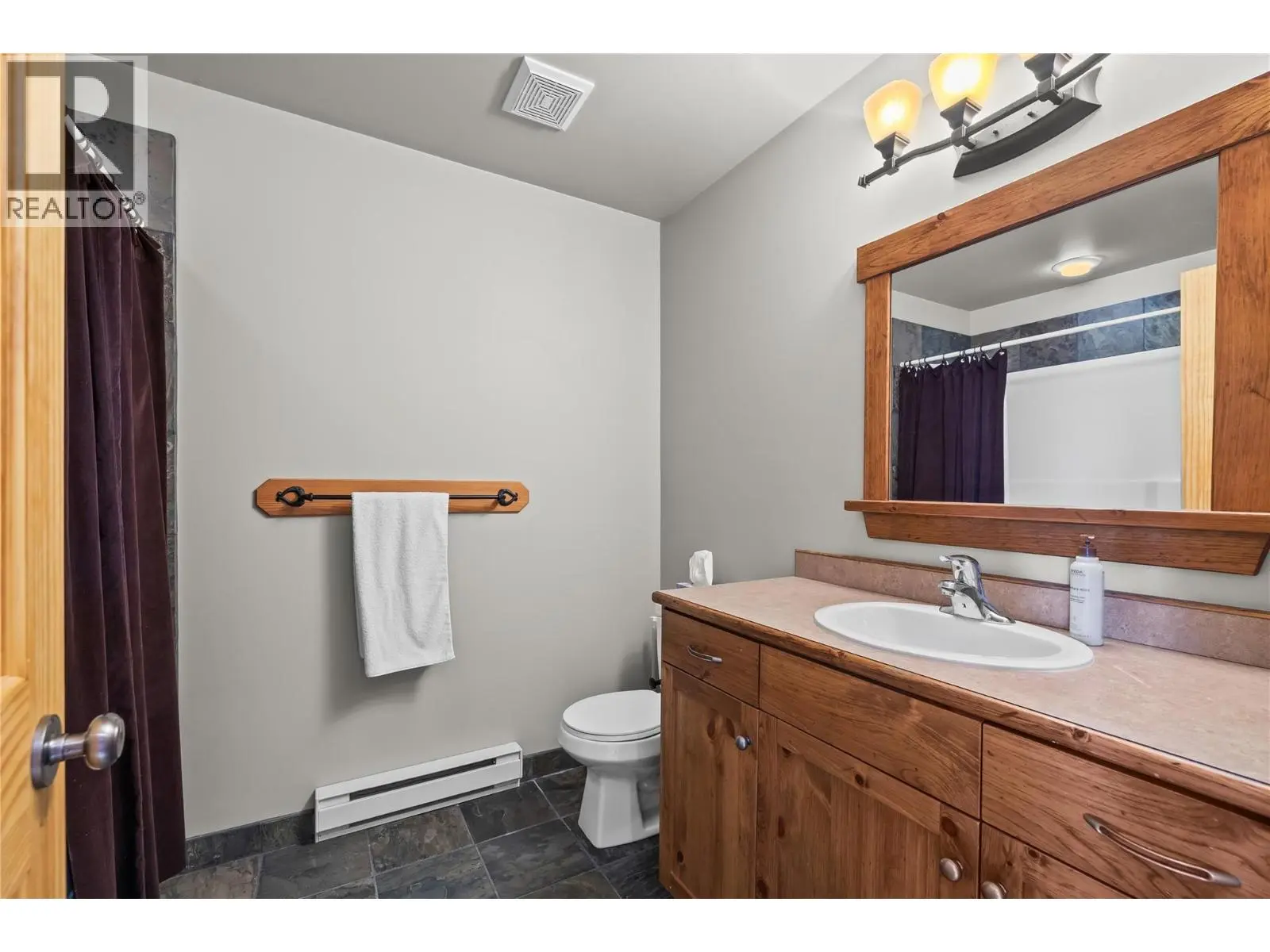 360 Whitehorse Lane Unit# 14. Big White, British Columbia