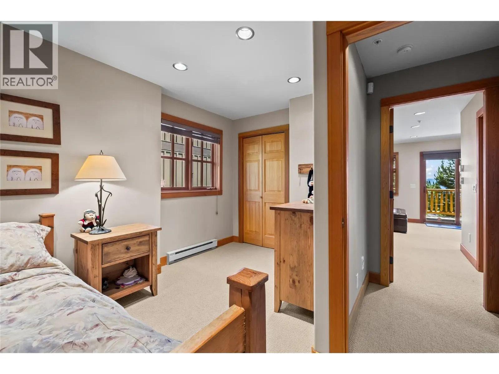 360 Whitehorse Lane Unit# 14. Big White, British Columbia